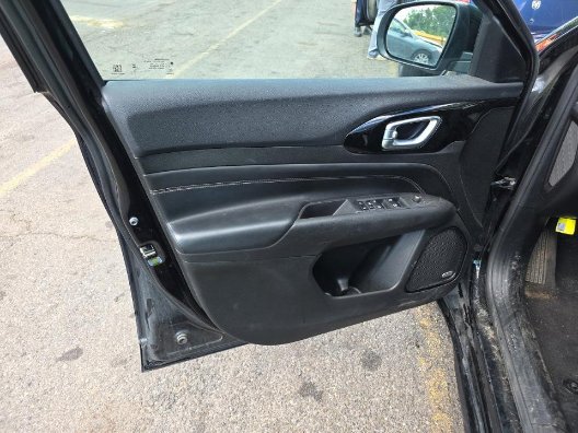 Used 2023 Black Jeep High Altitude 4x4 image 9