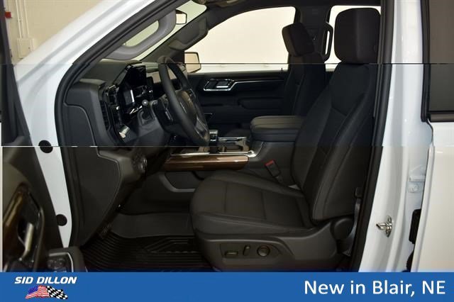New 2026 Summit White Chevrolet LT Trail Boss image 8