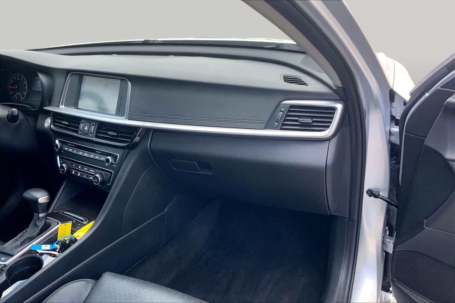 Used 2020 Sparkling Silver Kia EX Premium image 18