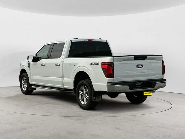Used 2024 Oxford White Ford XLT image 7
