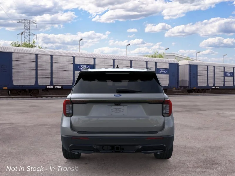 New 2026 Carbonized Gray Metallic Ford ST-Line image 5