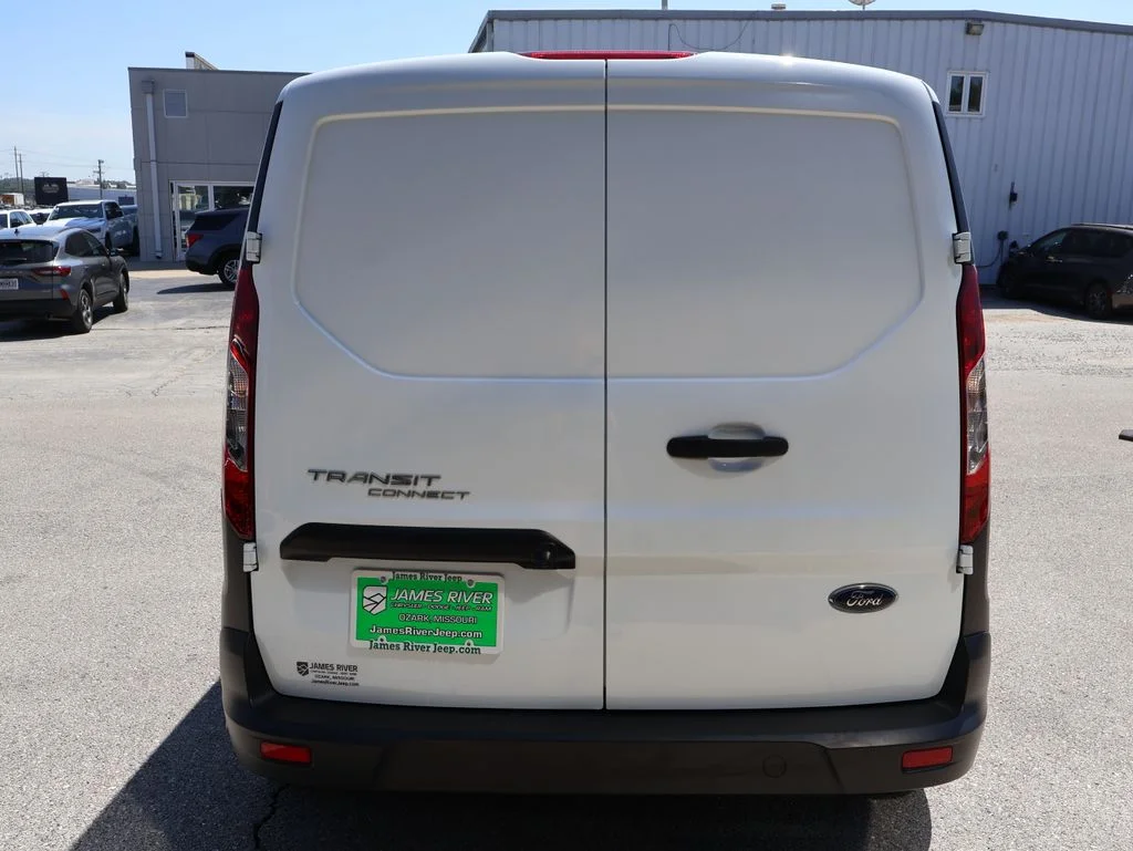 Used 2020 White Ford XL image 4
