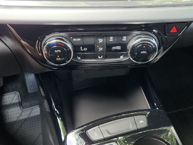 2026 Chevrolet Trax LT - Photo 28