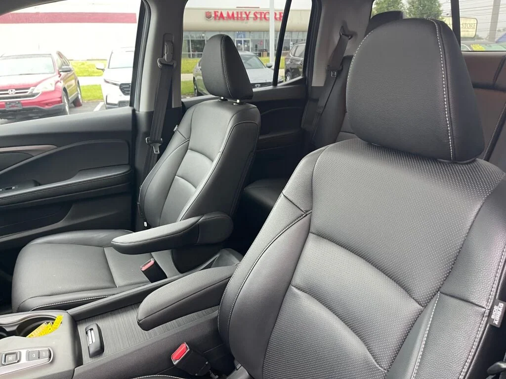 Certified Used 2022 Sonic Gray Pearl Honda RTL-E image 6