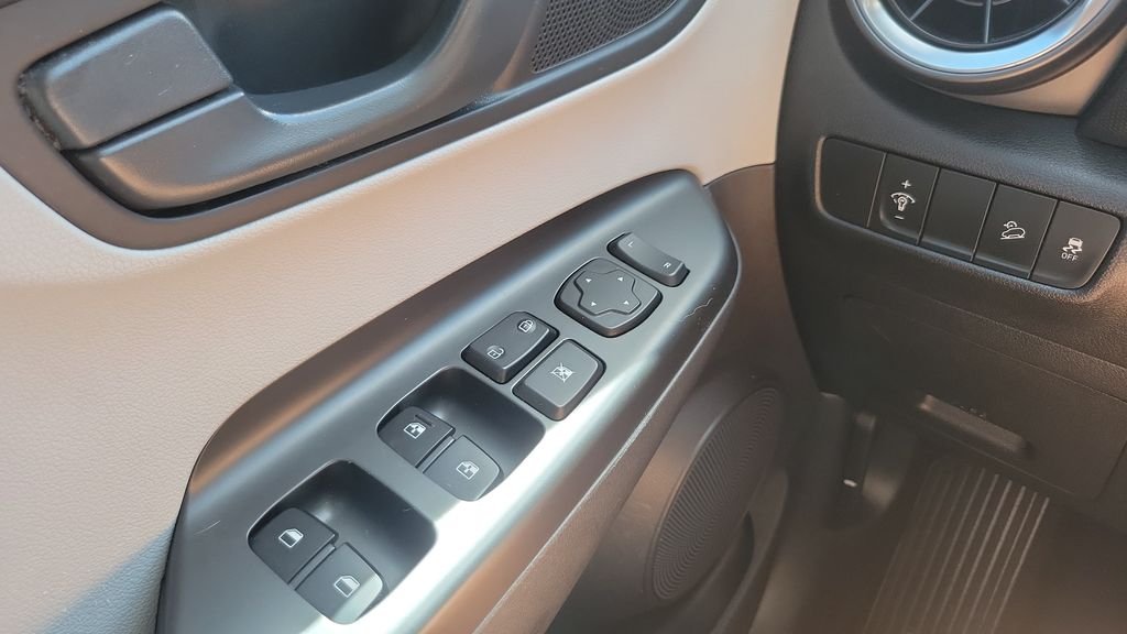 Certified Used 2023 White Hyundai SEL image 19