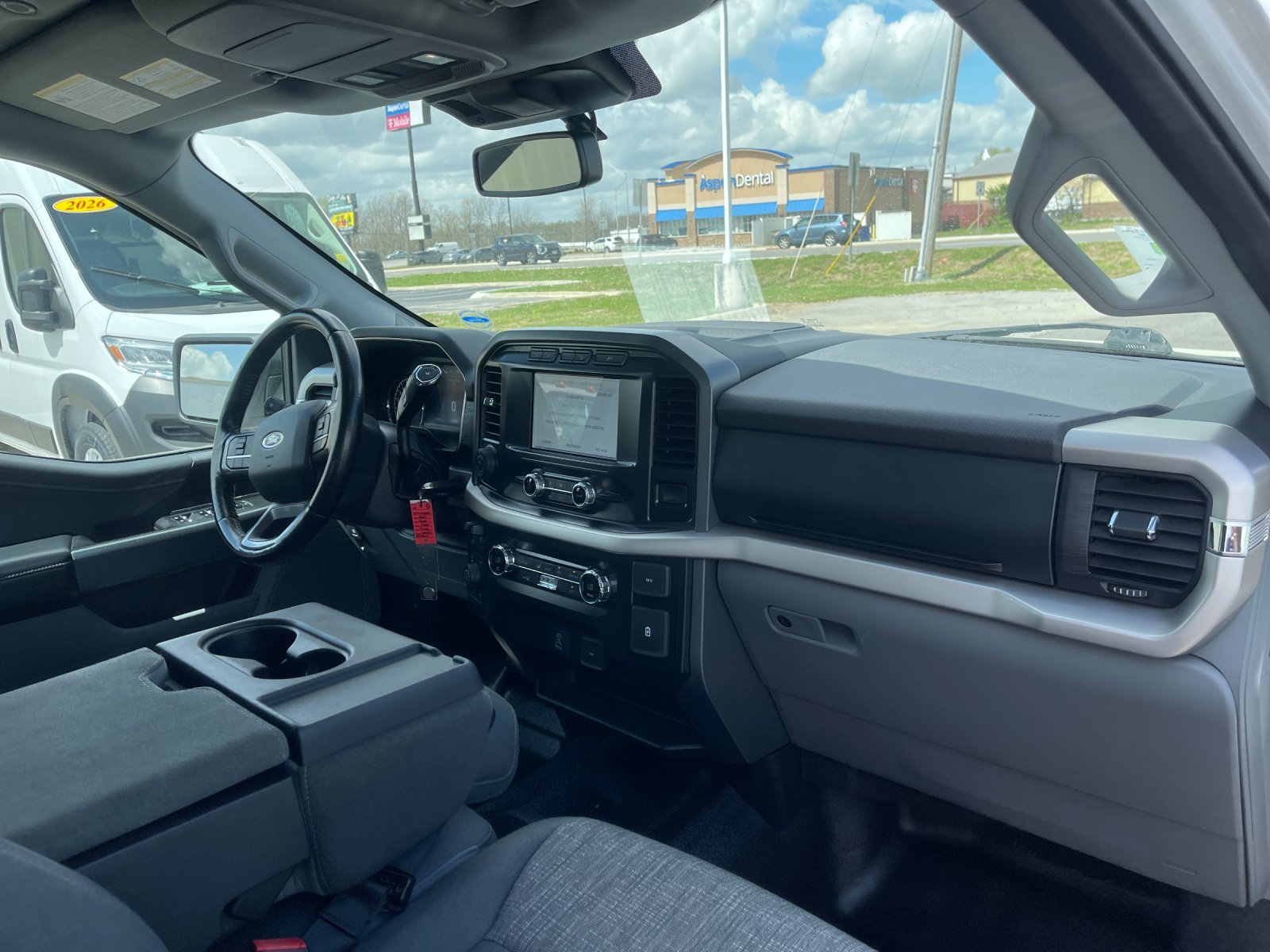 Used 2021 White Ford XLT image 17