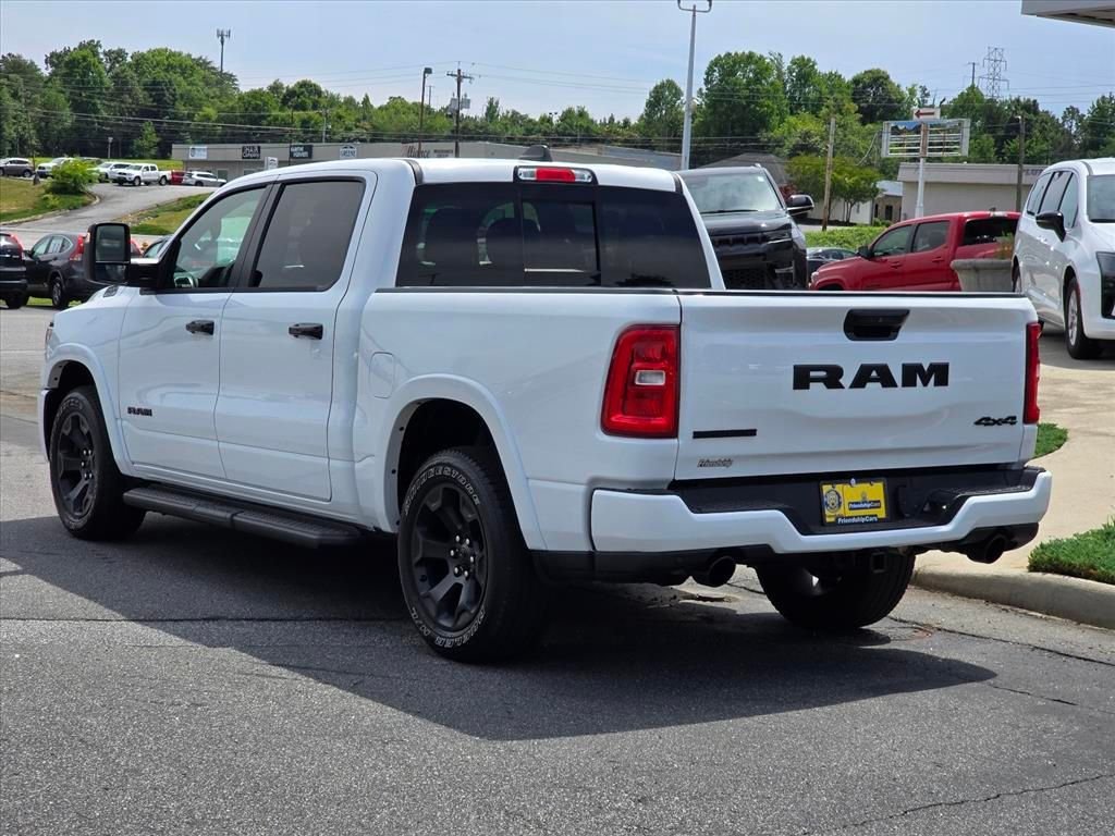 Used 2025 White Ram Big Horn/Lone Star image 24