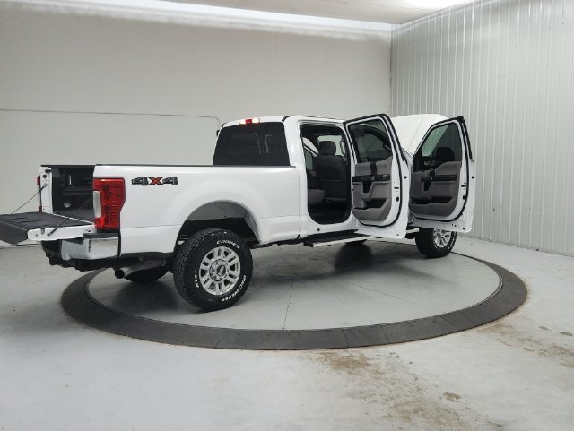 Used 2018 White Ford XLT image 16