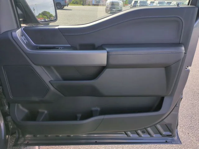 Used 2025 Gray Ford XLT image 32