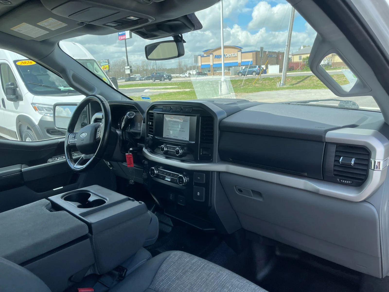 Used 2021 White Ford XLT image 17