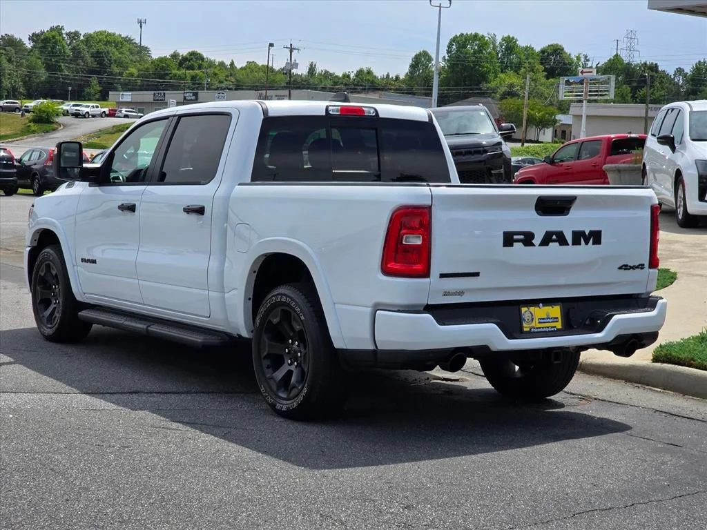 Used 2025 White Ram Big Horn/Lone Star image 24
