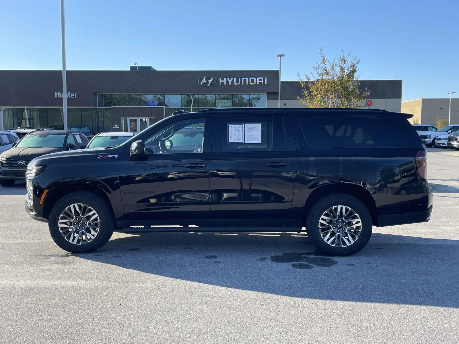 Used 2025 Black Chevrolet Z71 image 25