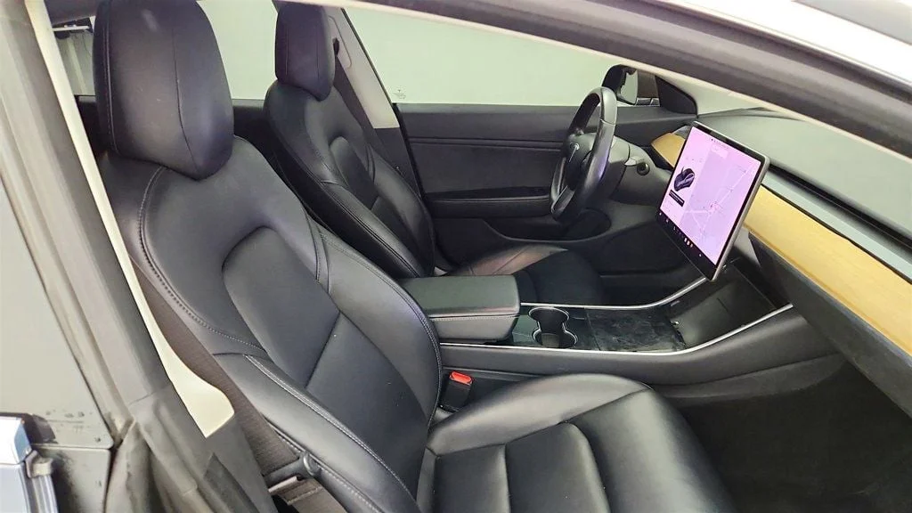 Used 2018 Midnight Silver Metallic Tesla Performance AWD w/ 20