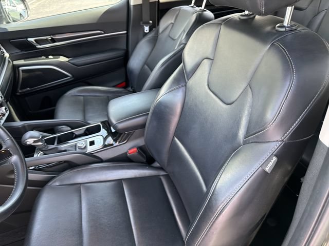 Used 2023 Gray Kia LX image 19