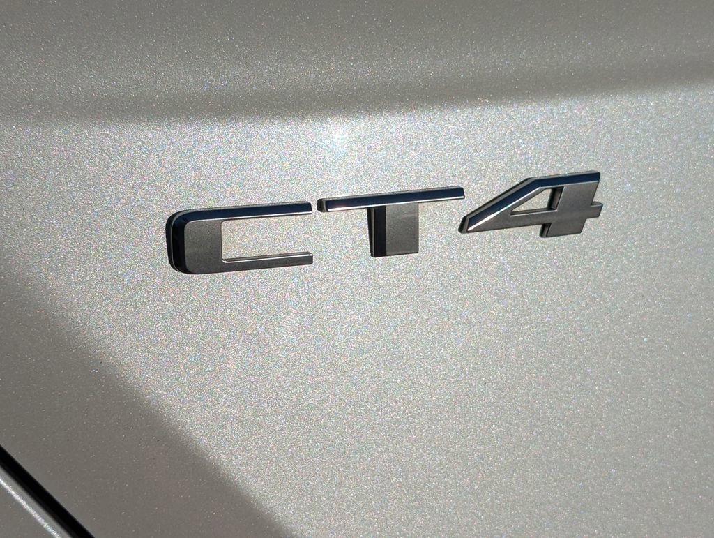 Used 2020 Crystal White Tricoat Cadillac Premium Luxury image 32