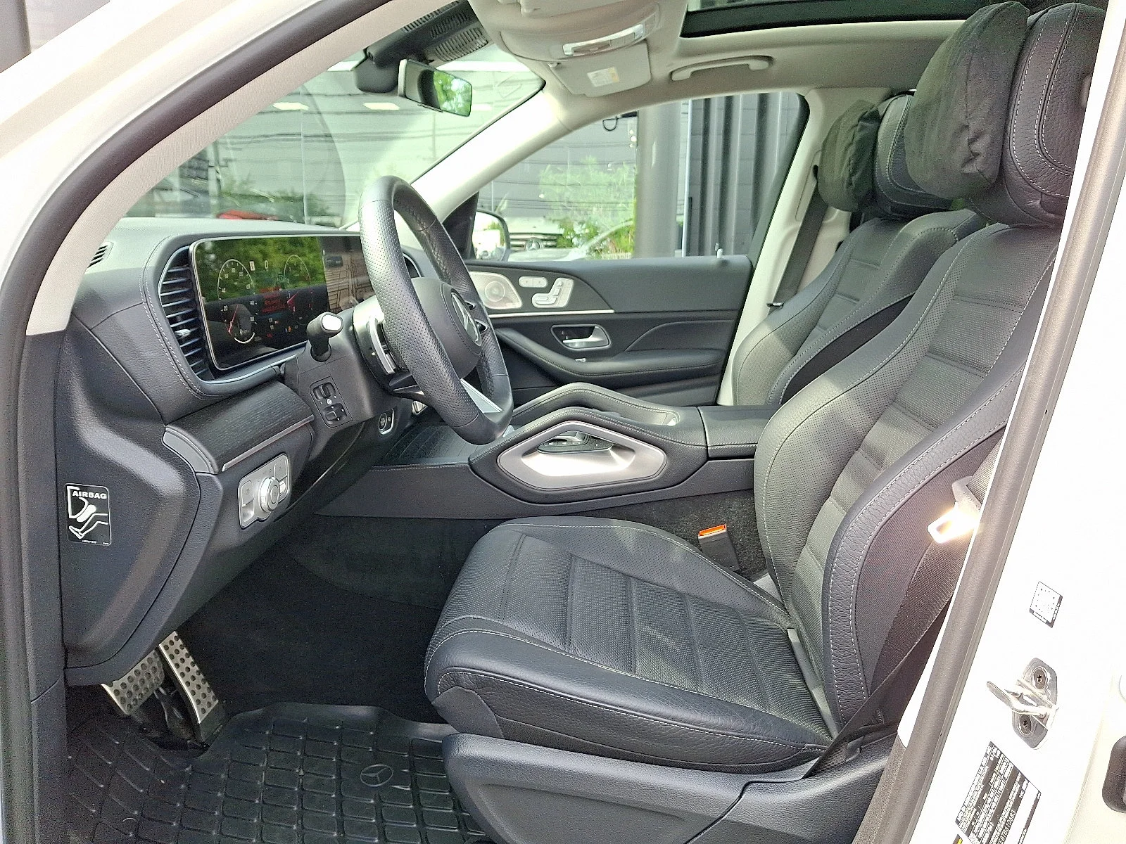 Certified Used 2026 Polar White   149 Mercedes-Benz GLS 450 image 14