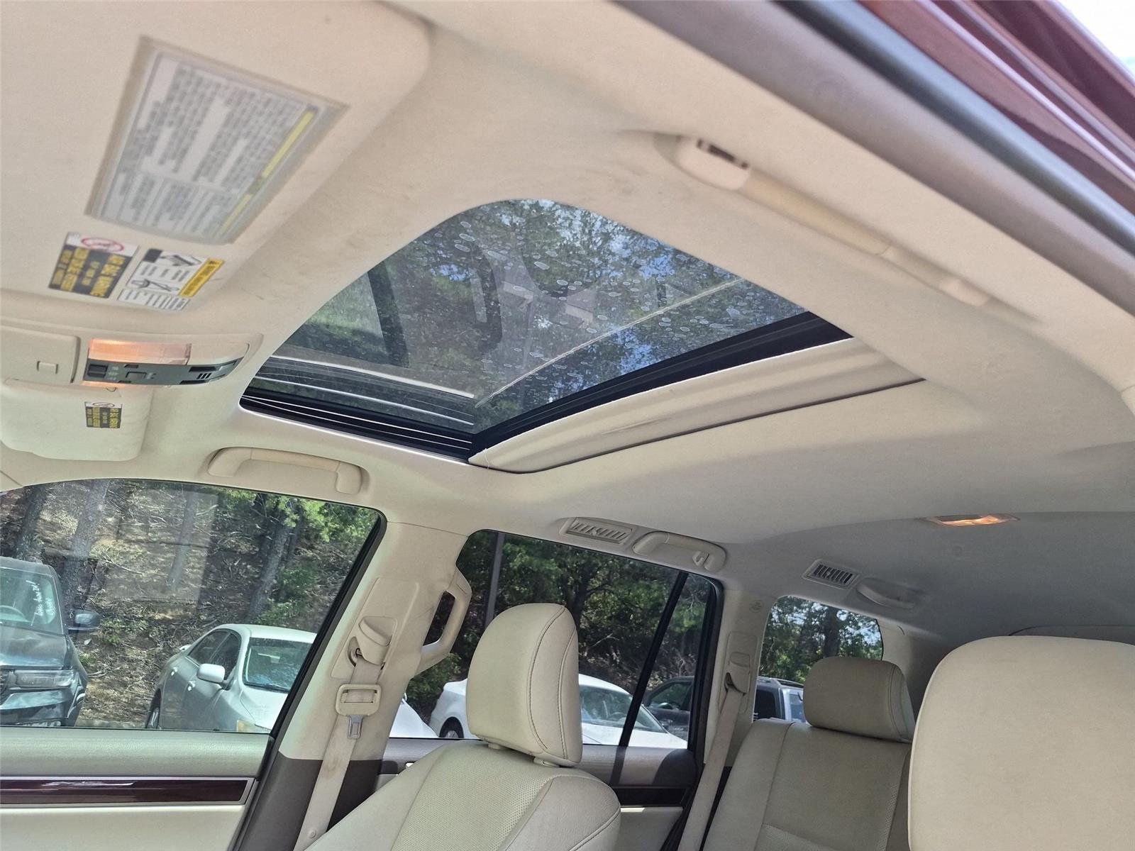 Used 2015 Claret Mica Lexus  image 31