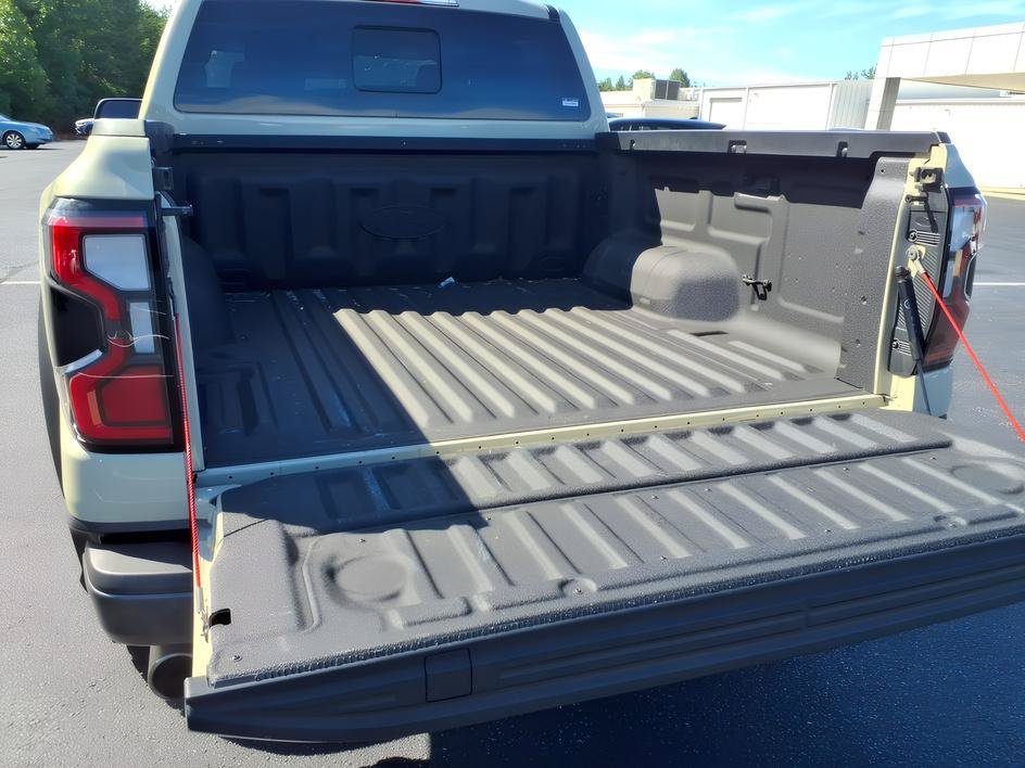 Used 2025 Beige Ford Raptor image 5