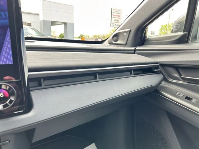 New 2026 02ps Toyota XSE image 40