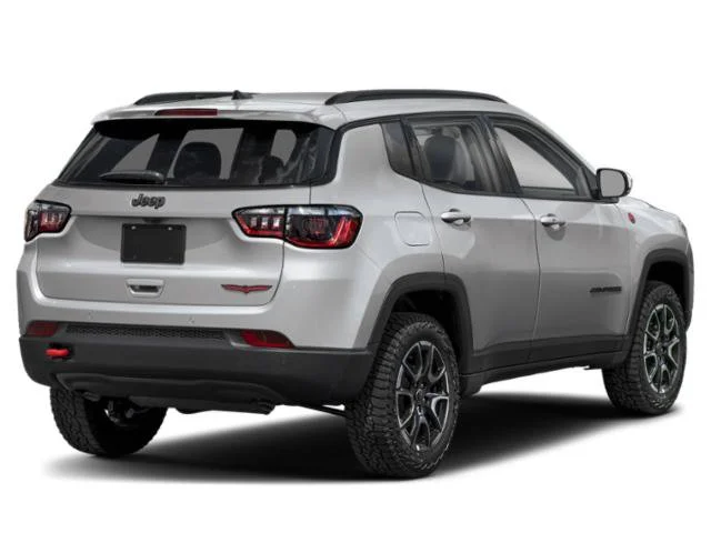 Used 2025 Silver Zynith Metallic Clearcoat Jeep Trailhawk image 2