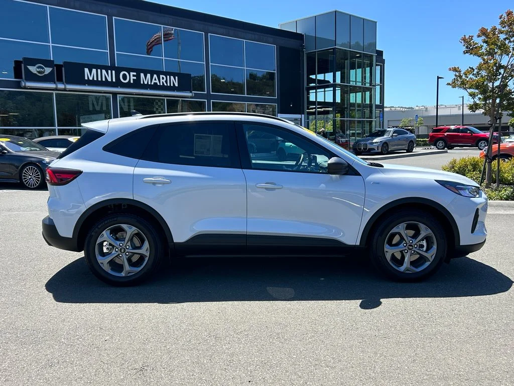 Used 2025 Silver Ford ST-Line image 6