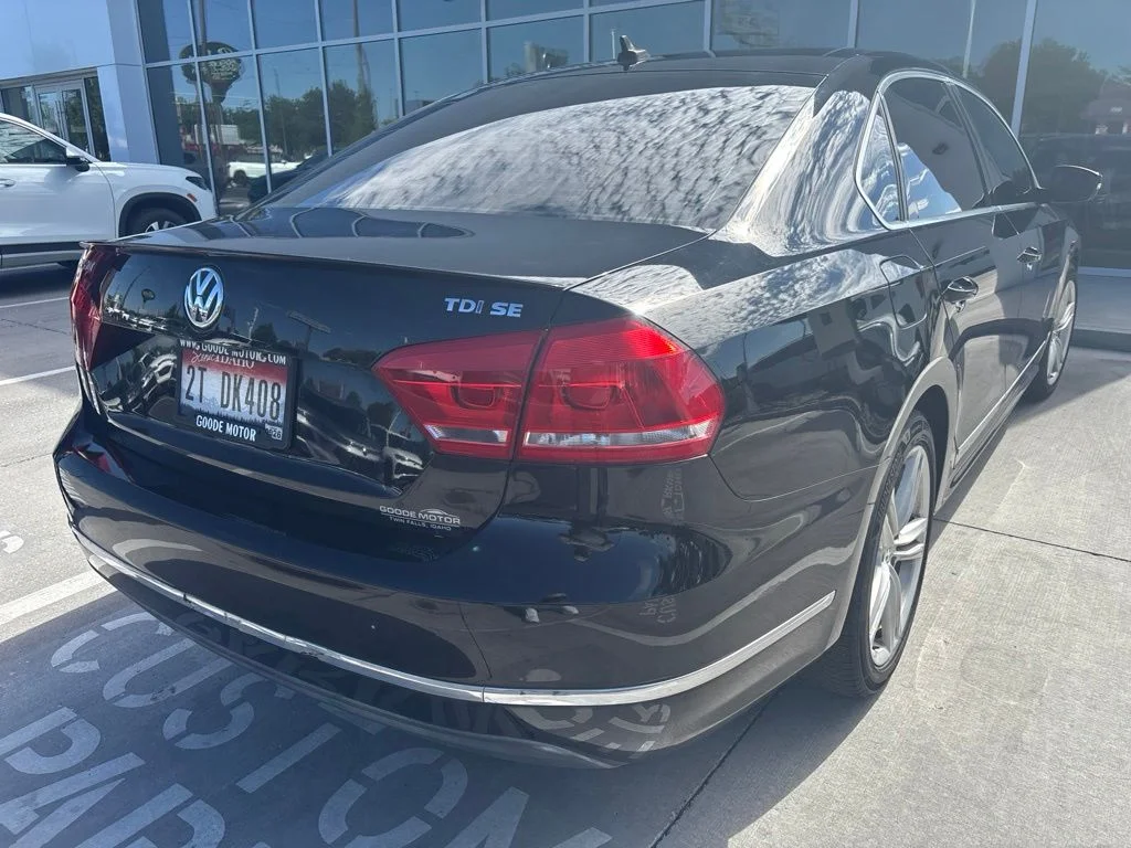 Used 2014 Black Volkswagen TDI SE image 6