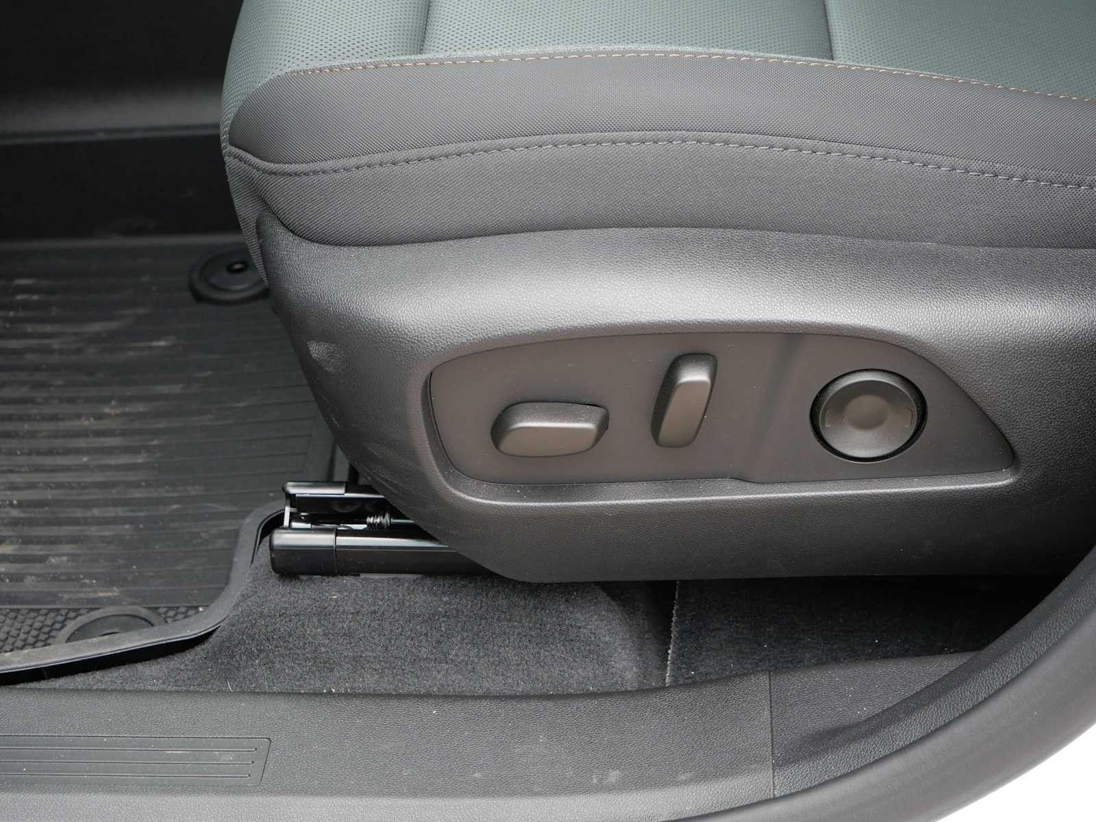 2026 GMC Terrain AT4 - Photo 20