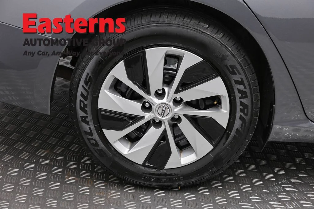 Used 2023 Gray Nissan 2.5 S image 29