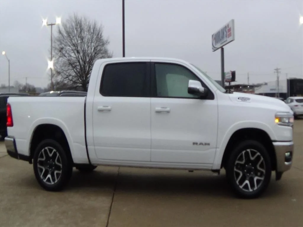 Certified Used 2025 Ivory Tri-Coat Pearl (pwd) RAM Laramie image 5