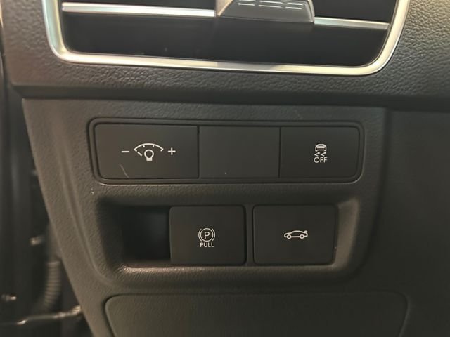 Used 2025 Blue Hyundai SEL image 22