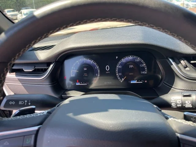 Used 2023 Black Jeep Altitude image 21