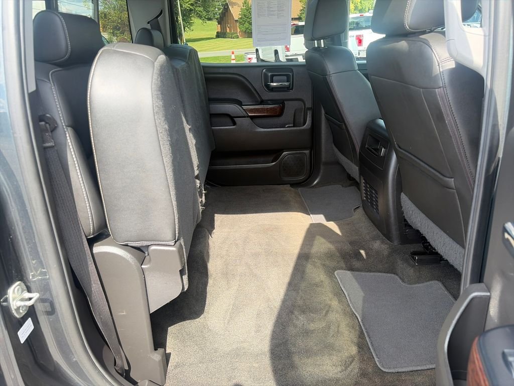 Used 2018 Gray GMC SLT image 39