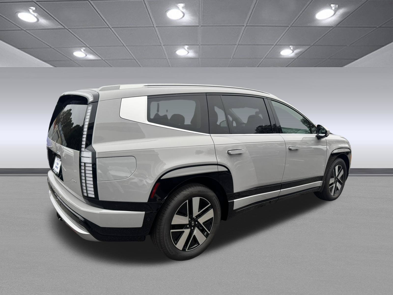New 2026 Cyber Gray Hyundai SEL image 5