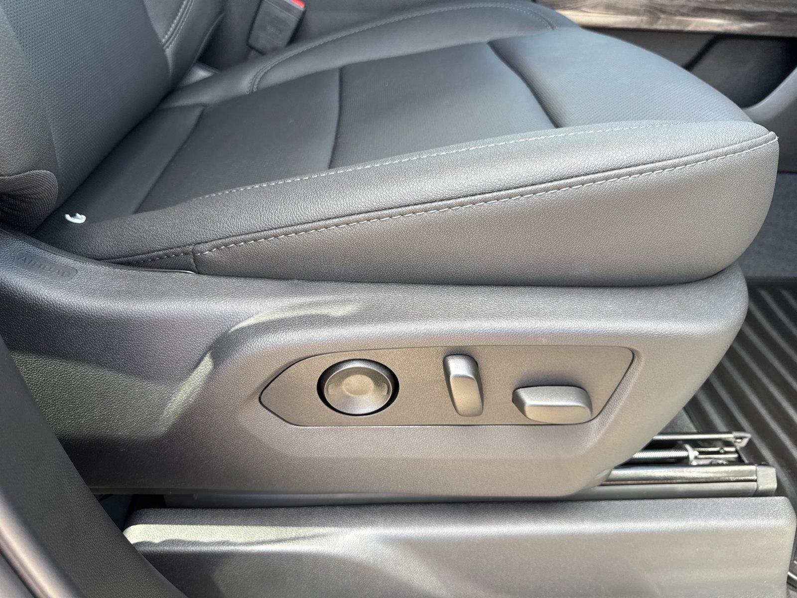 2026 Chevrolet Silverado 2500 HD LTZ - Photo 36