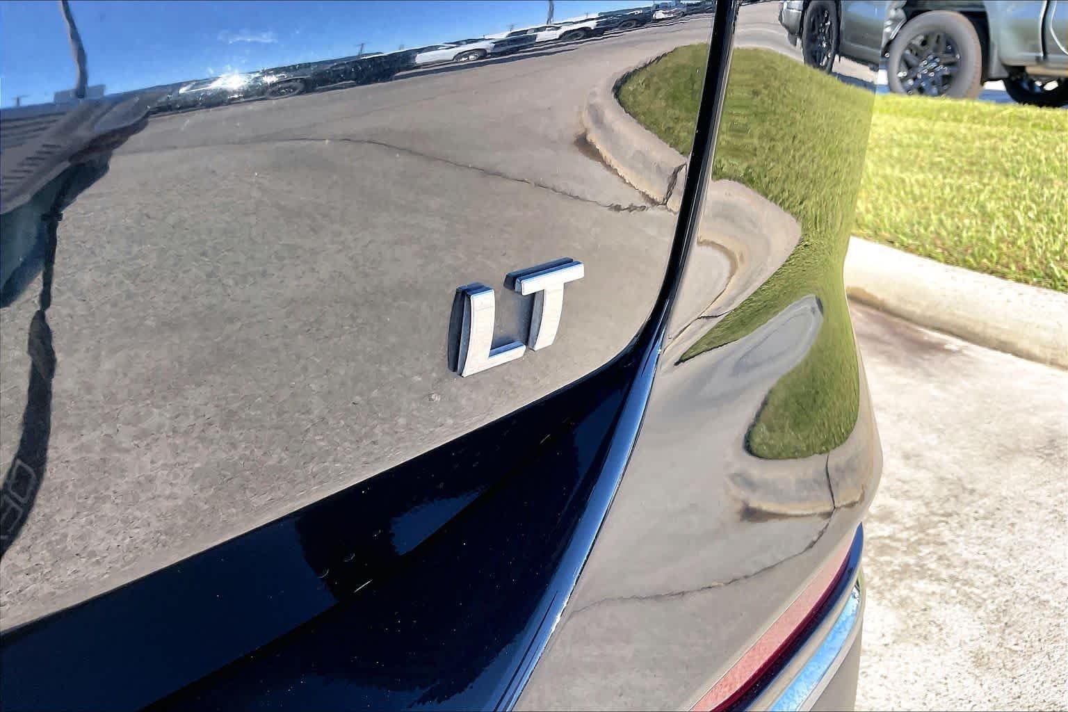 Used 2019 Mosaic Black Metallic Chevrolet LT image 10