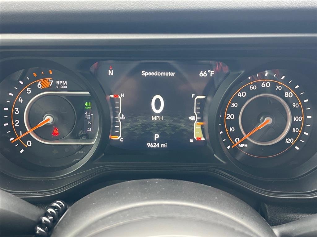 2024 Jeep Wrangler 4-Door Rubicon 392 - Photo 11