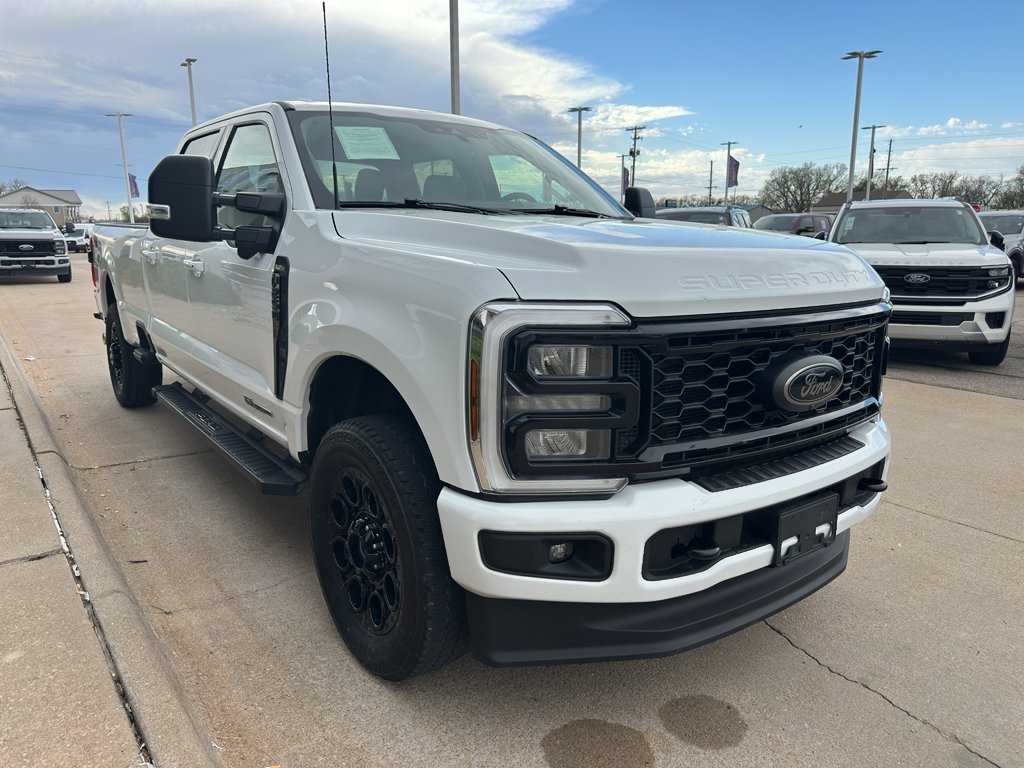 Used 2025 Oxford White Ford XLT image 2