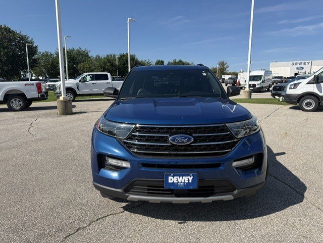 Certified Used 2020 Blue Metallic Ford XLT image 2