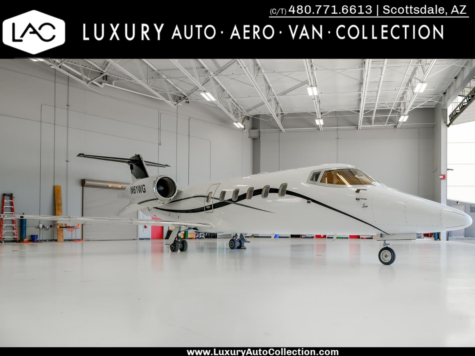 Used 2009 White LEARJET XR image 1