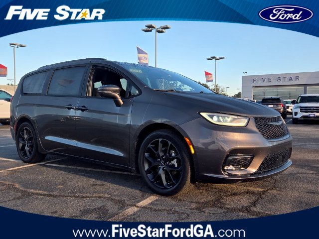 2021 Chrysler Pacifica Touring