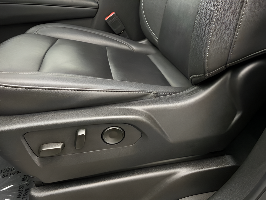 Used 2025 Sterling Gray Metallic Chevrolet Z71 image 8