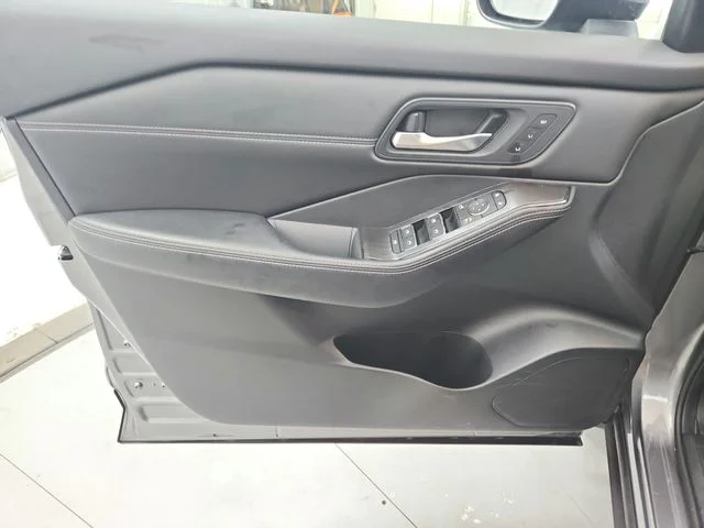 Used 2025 Gray Nissan SL image 35