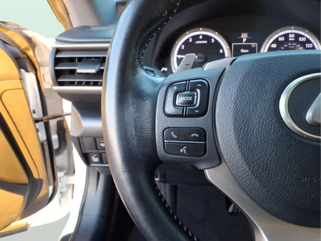Used 2017 White Lexus 300 image 19