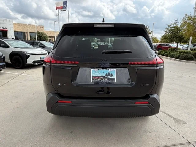 New 2026 Midnight Black Metallic Toyota XLE Premium image 5