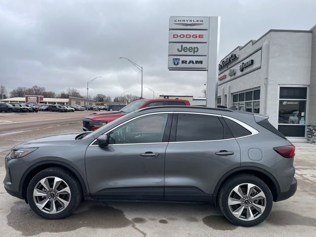 2025 Ford Escape Platinum