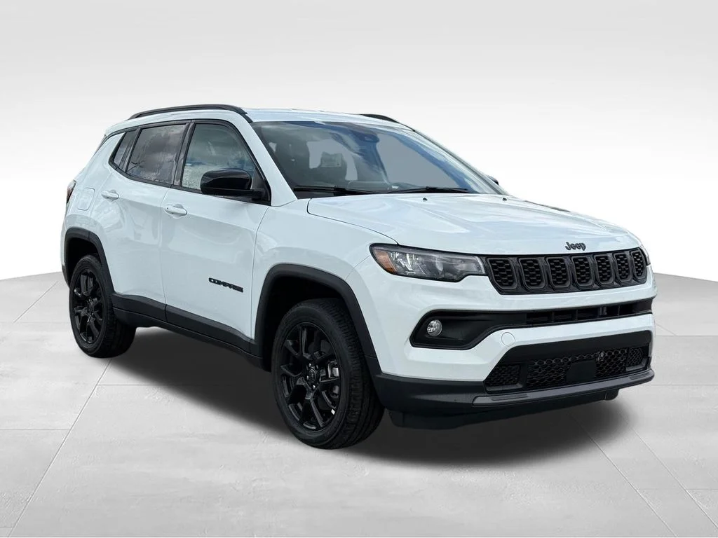 New 2026 Bright White Clearcoat Jeep Latitude image 29