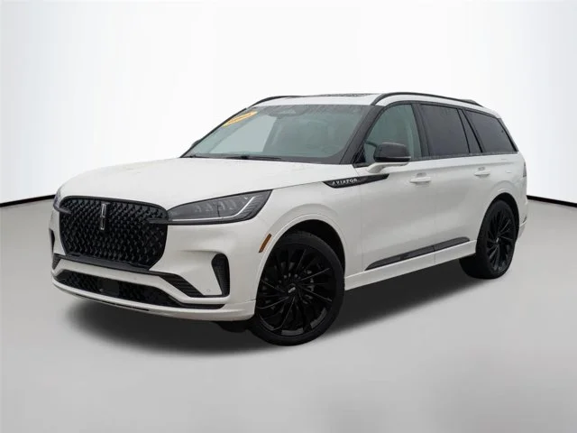 2025 Lincoln Aviator Reserve RWD's photo