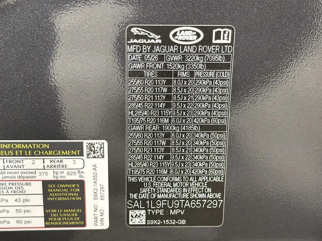 New 2026 Carpathian Grey Land Rover Dynamic SE image 34
