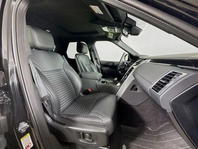 Certified Used 2025 Black Land Rover S image 30