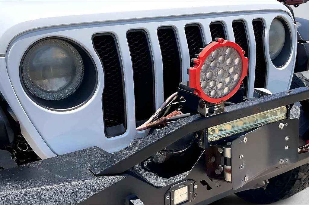 Used 2021 White Jeep Unlimited Rubicon image 32
